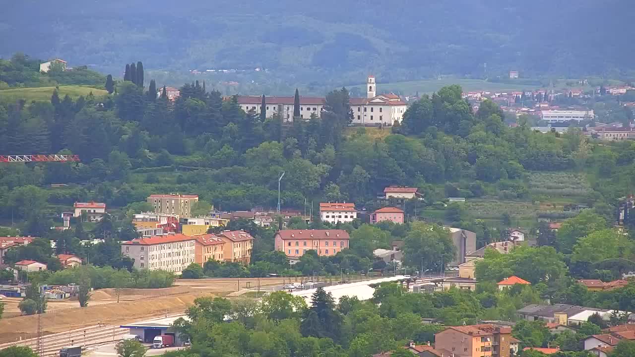 Brezmejna spletna kamera Nova Gorica in Gorica!