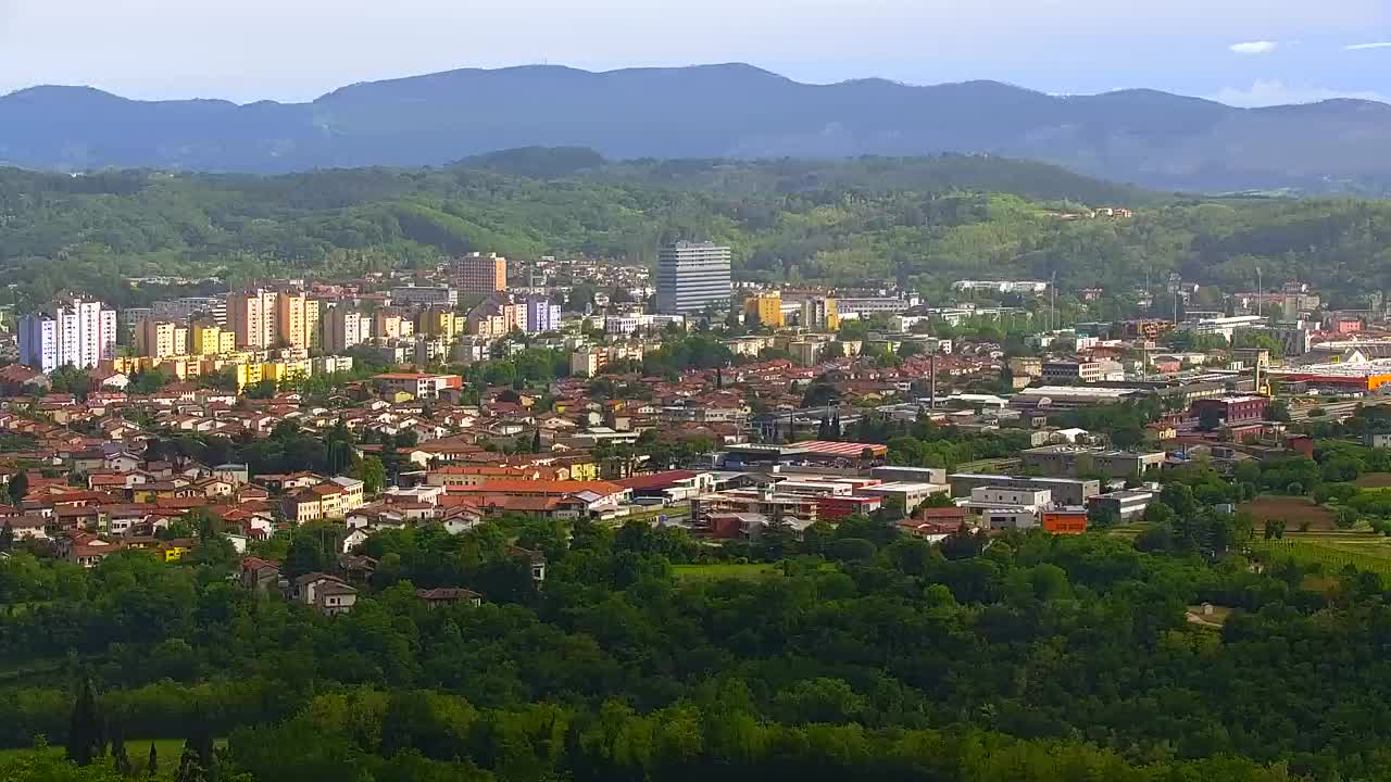 Otkrijte Beskrajnu Web Kameru Nova Gorica i Gorica!