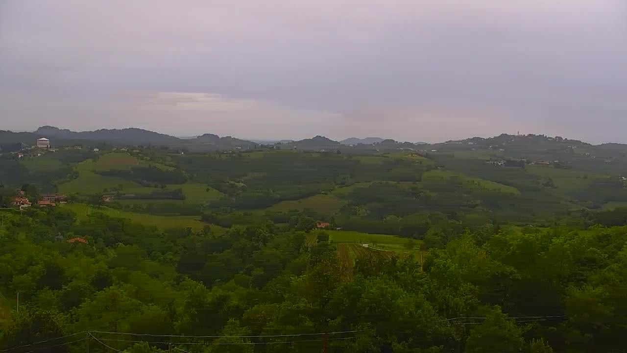 Brezmejna spletna kamera Nova Gorica in Gorica!