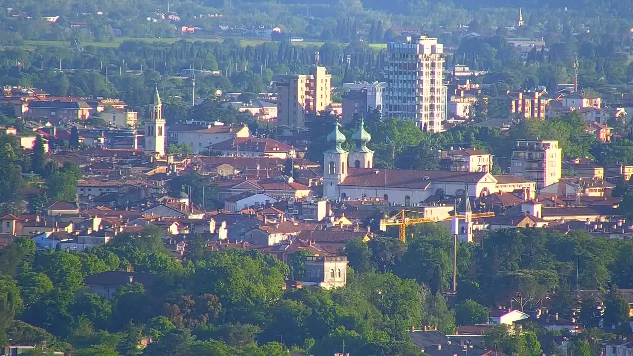Brezmejna spletna kamera Nova Gorica in Gorica!
