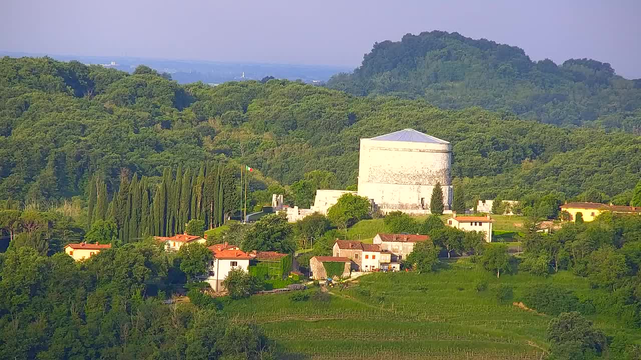 Borderless webcam of Nova Gorica and Gorizia