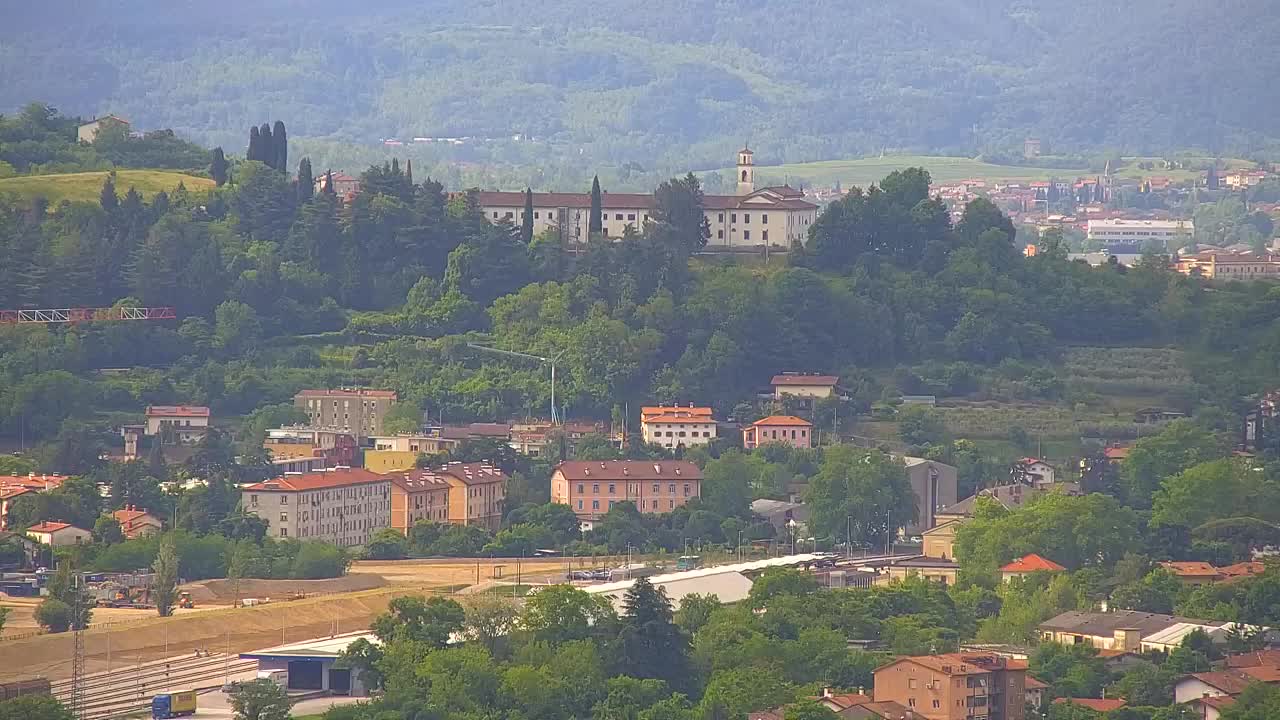 Brezmejna spletna kamera Nova Gorica in Gorica!