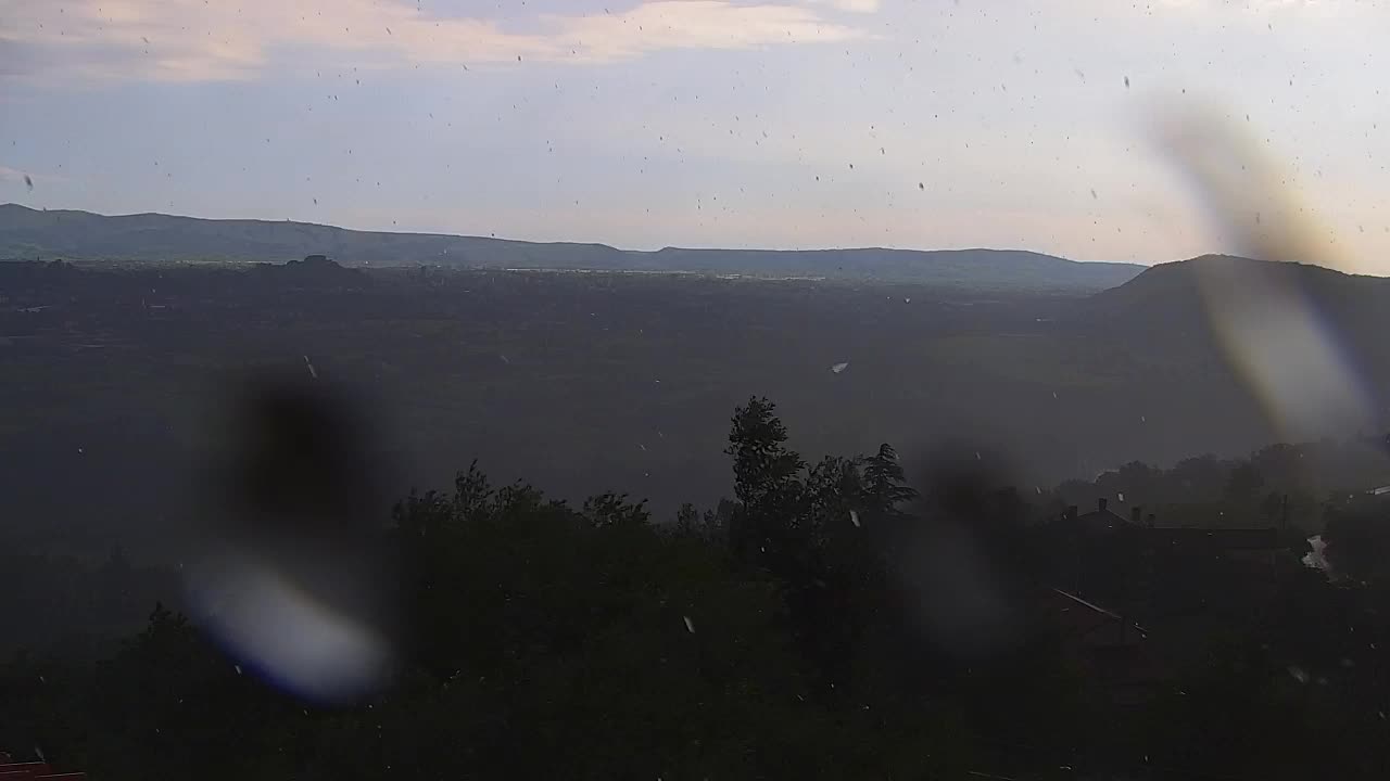 Brezmejna spletna kamera Nova Gorica in Gorica!
