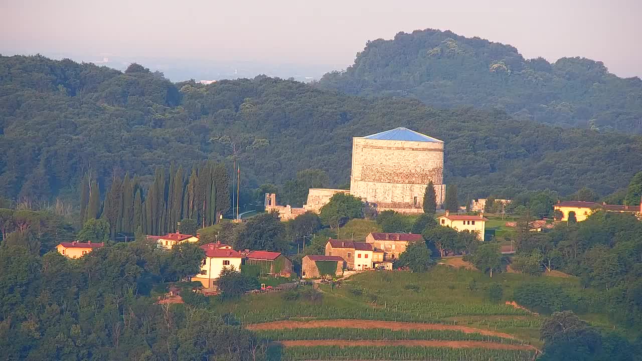 Borderless webcam of Nova Gorica and Gorizia