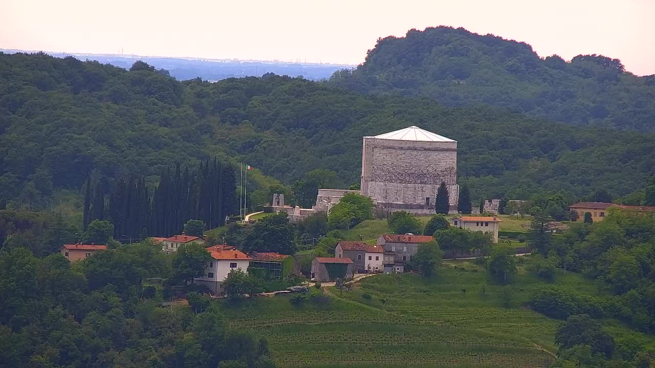 Borderless webcam of Nova Gorica and Gorizia