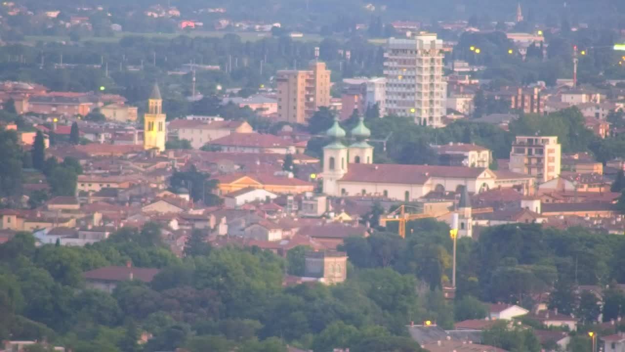 Otkrijte Beskrajnu Web Kameru Nova Gorica i Gorica!