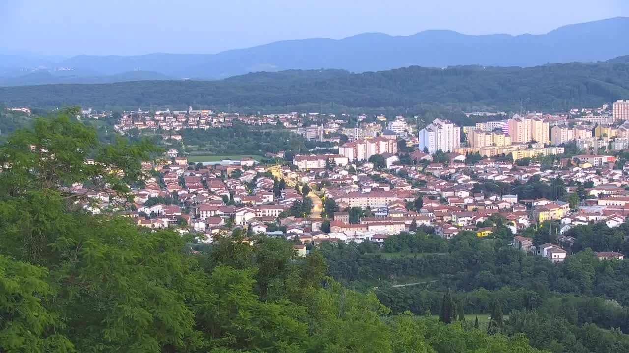 Otkrijte Beskrajnu Web Kameru Nova Gorica i Gorica!