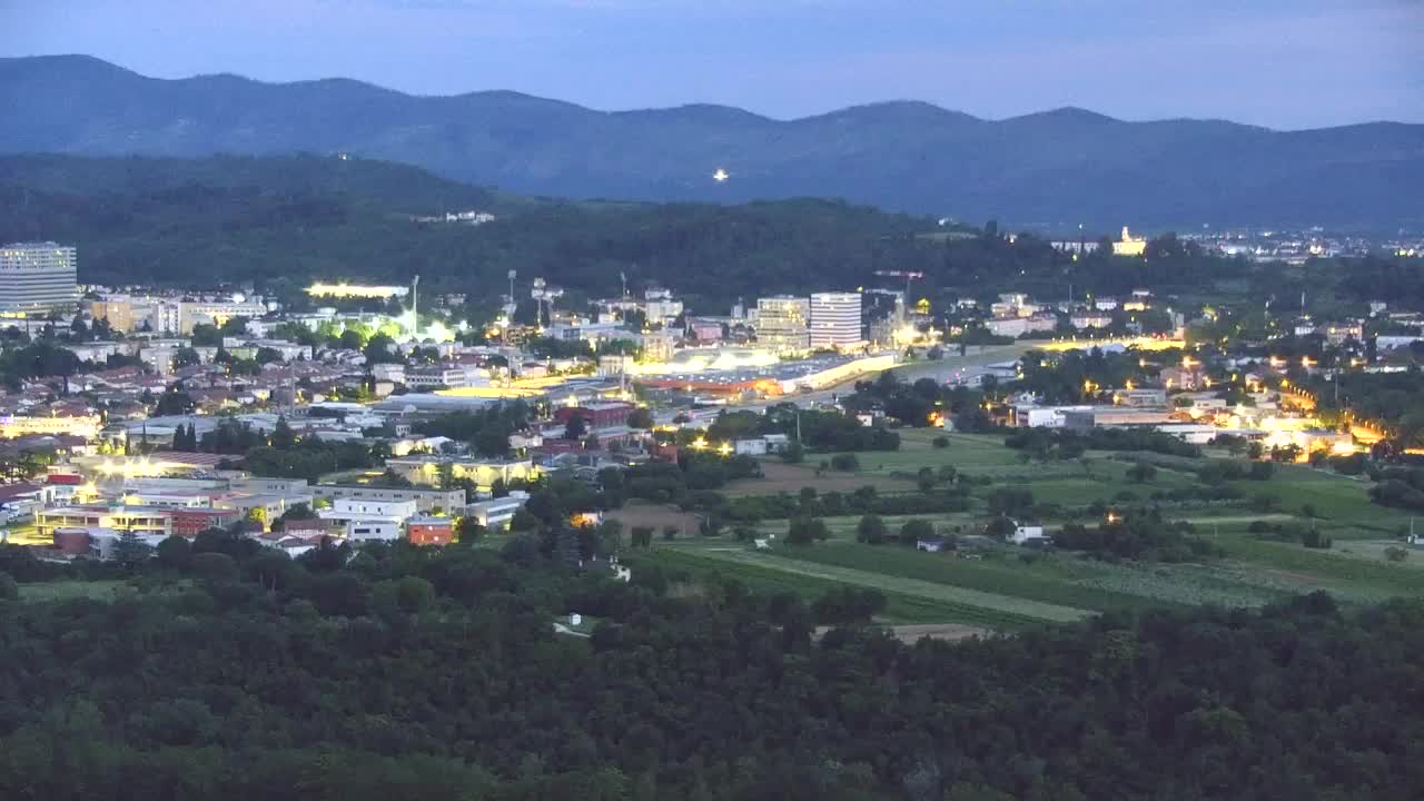 Brezmejna spletna kamera Nova Gorica in Gorica!