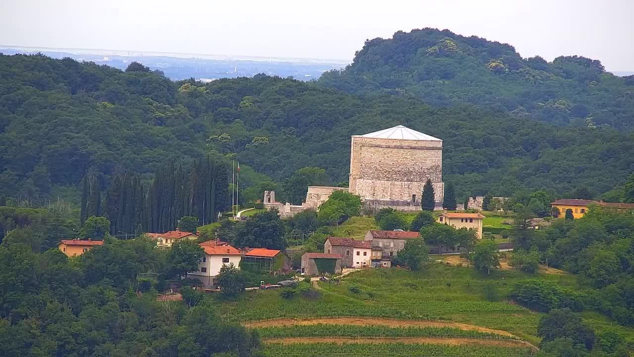 Scopri la Webcam Senza Confini tra Nova Gorica e Gorizia!