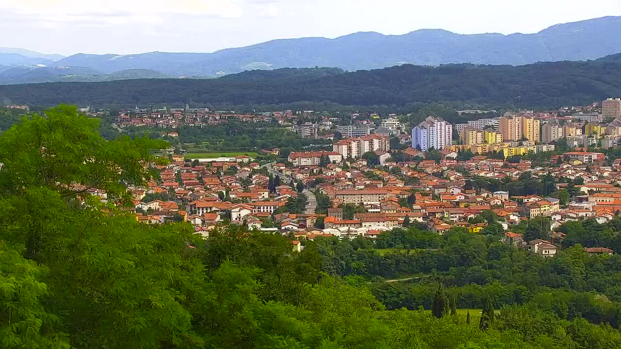Otkrijte Beskrajnu Web Kameru Nova Gorica i Gorica!