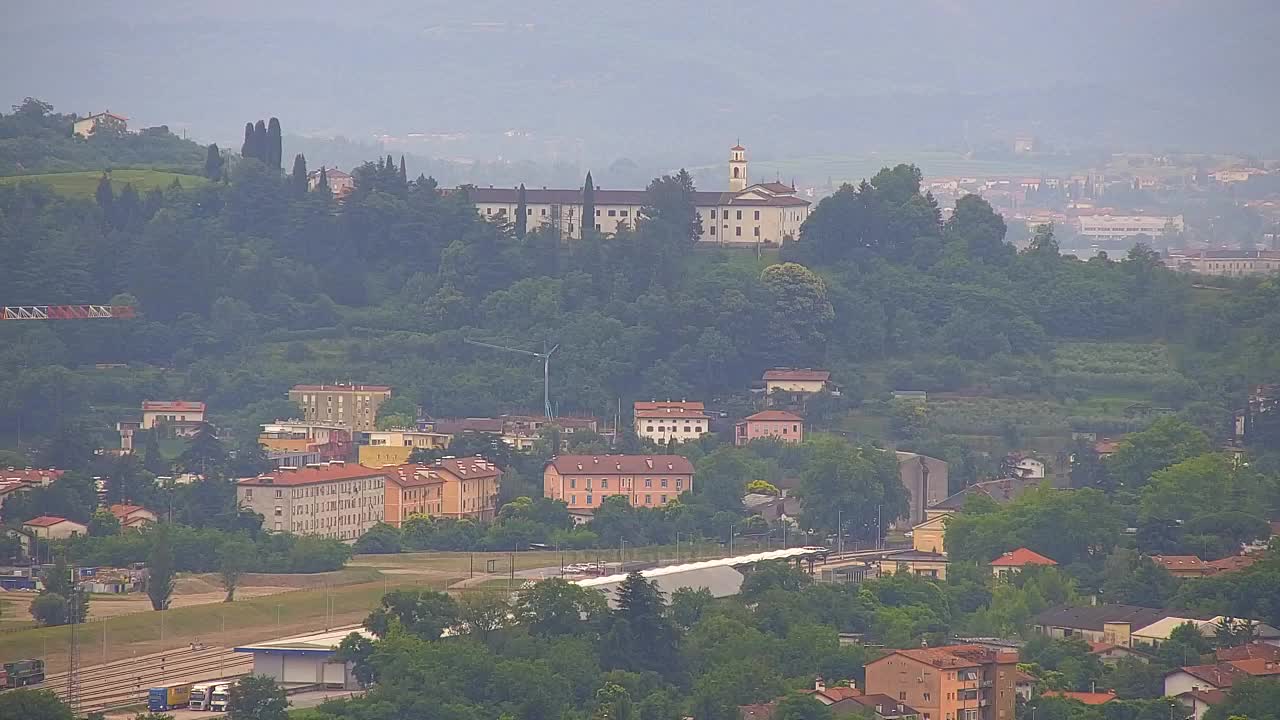 Otkrijte Beskrajnu Web Kameru Nova Gorica i Gorica!