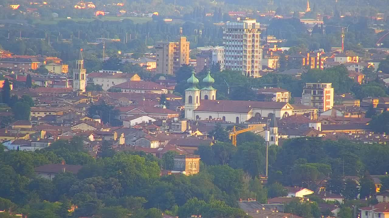 Otkrijte Beskrajnu Web Kameru Nova Gorica i Gorica!