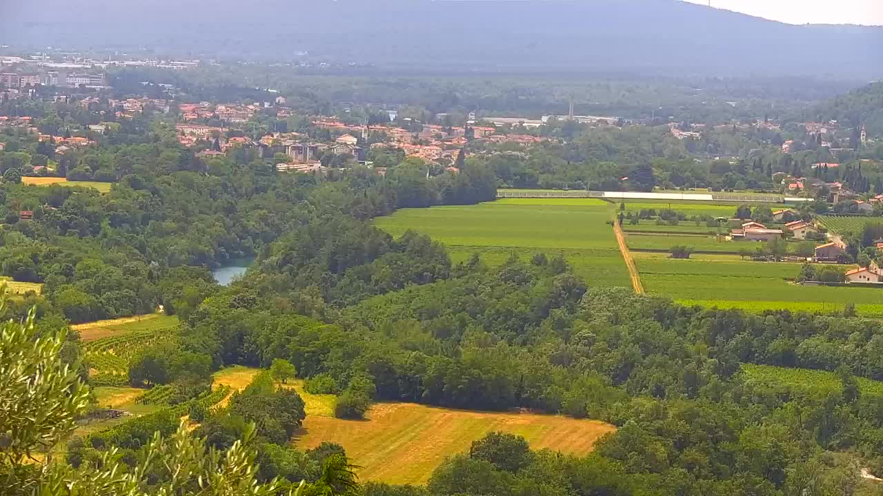 Otkrijte Beskrajnu Web Kameru Nova Gorica i Gorica!