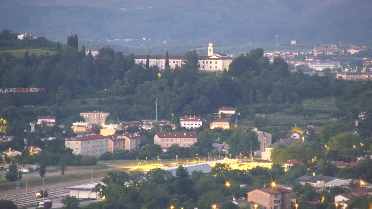 Brezmejna spletna kamera Nova Gorica in Gorica!