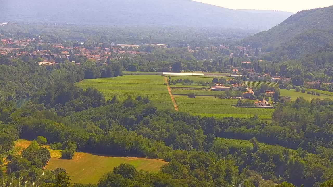 Brezmejna spletna kamera Nova Gorica in Gorica!