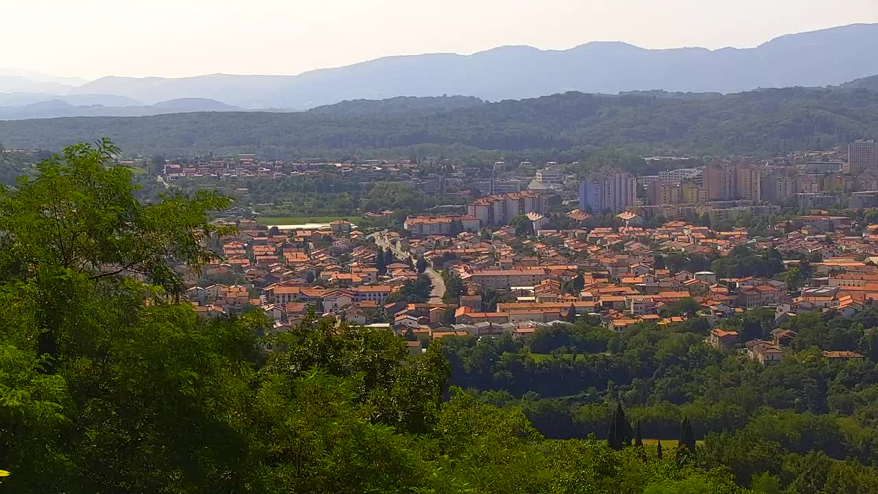 Brezmejna spletna kamera Nova Gorica in Gorica!