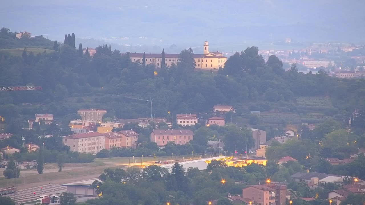 Brezmejna spletna kamera Nova Gorica in Gorica!