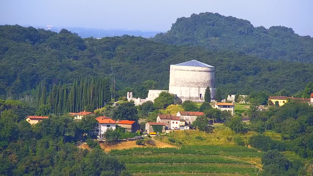 Borderless webcam of Nova Gorica and Gorizia