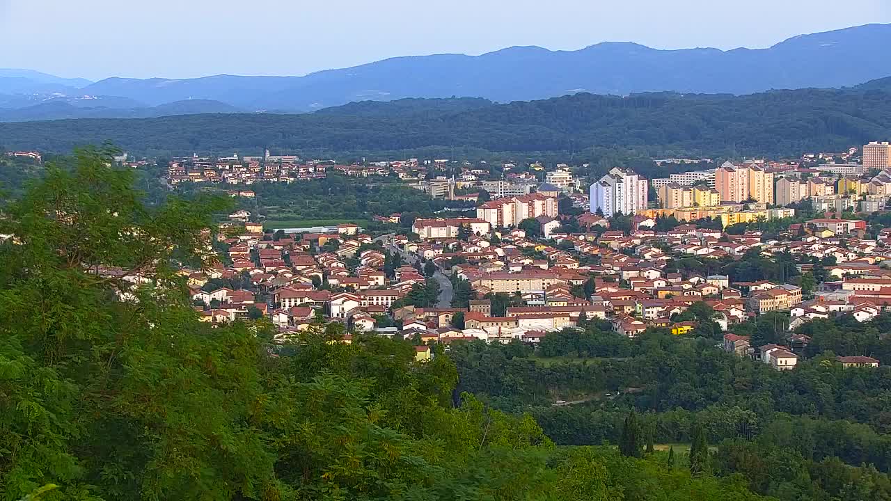 Brezmejna spletna kamera Nova Gorica in Gorica!