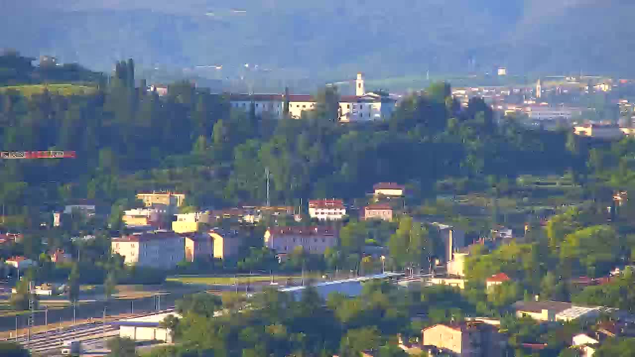 Otkrijte Beskrajnu Web Kameru Nova Gorica i Gorica!