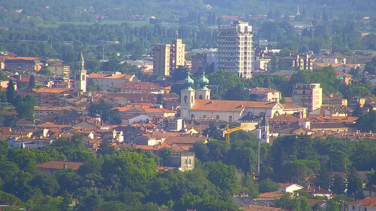 Brezmejna spletna kamera Nova Gorica in Gorica!