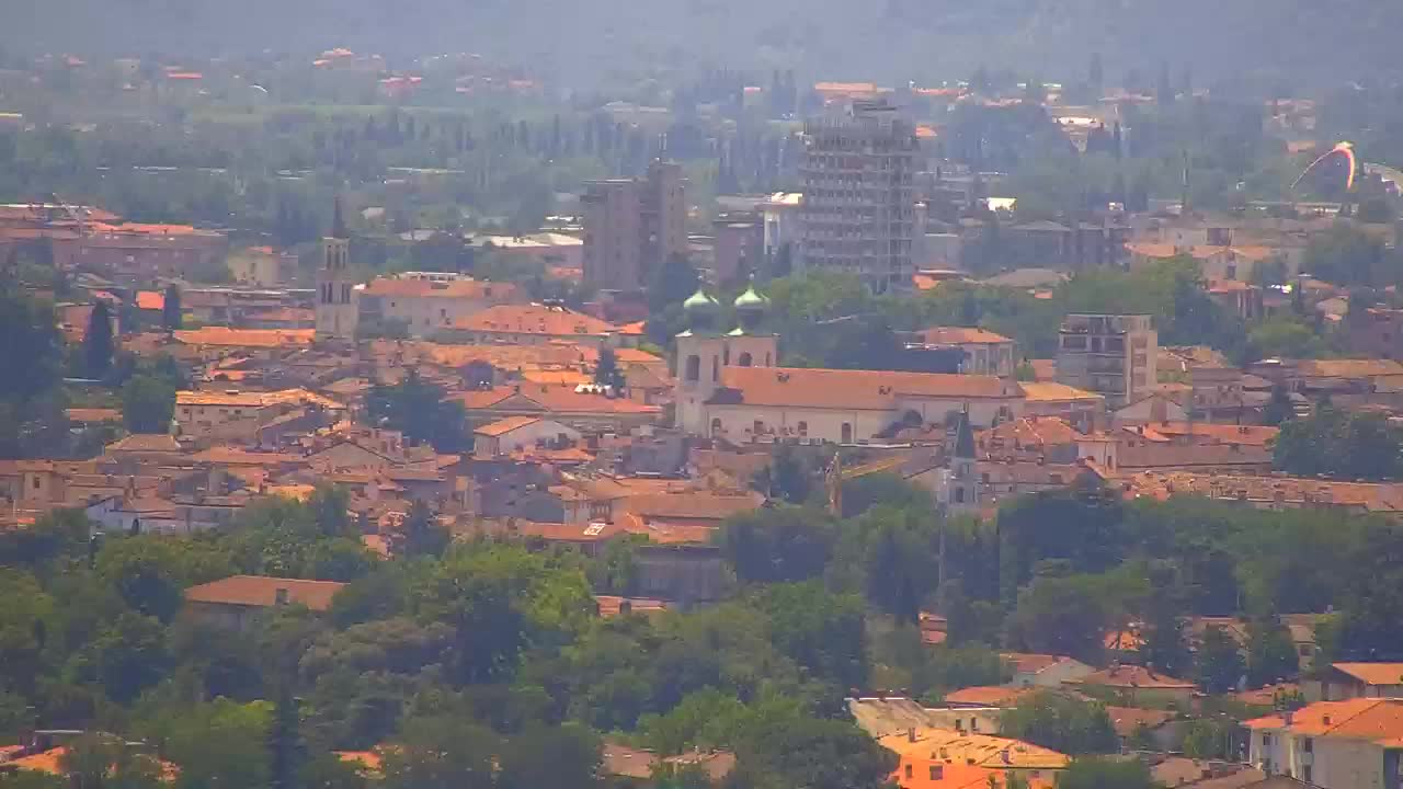 Brezmejna spletna kamera Nova Gorica in Gorica!