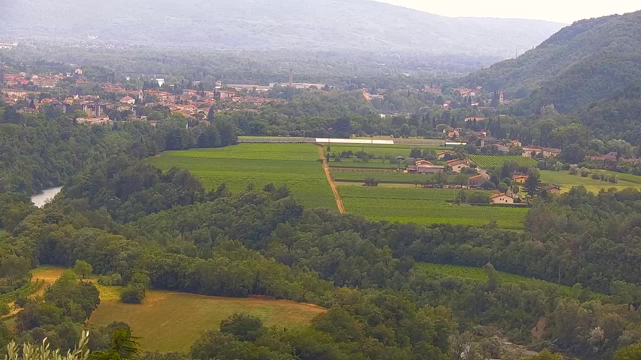 Otkrijte Beskrajnu Web Kameru Nova Gorica i Gorica!