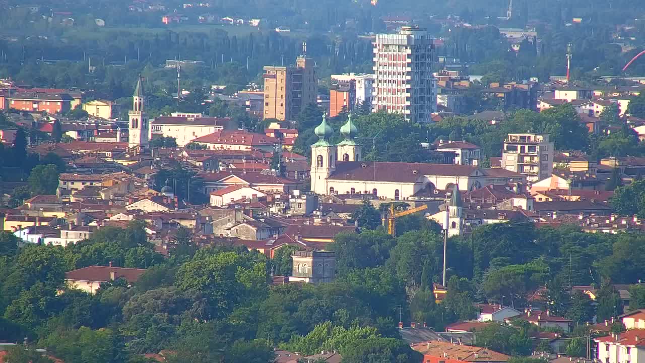 Brezmejna spletna kamera Nova Gorica in Gorica!