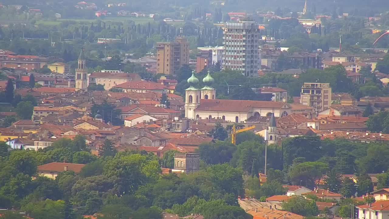 Otkrijte Beskrajnu Web Kameru Nova Gorica i Gorica!