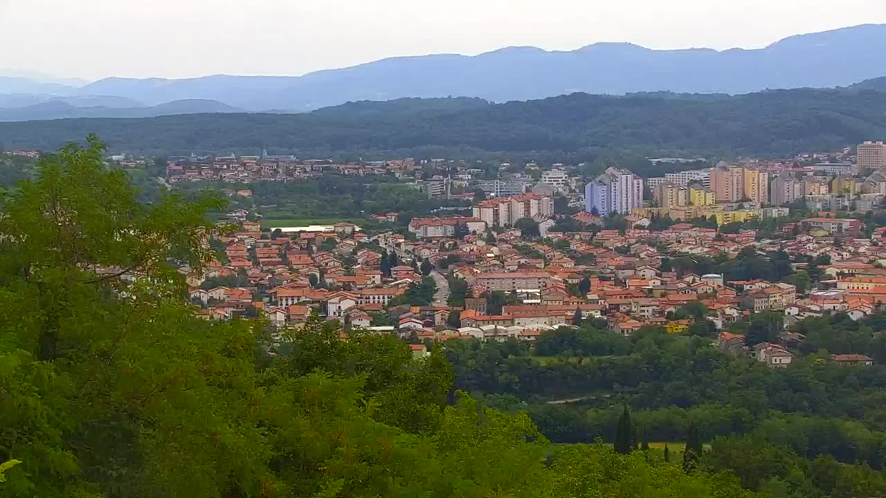 Otkrijte Beskrajnu Web Kameru Nova Gorica i Gorica!