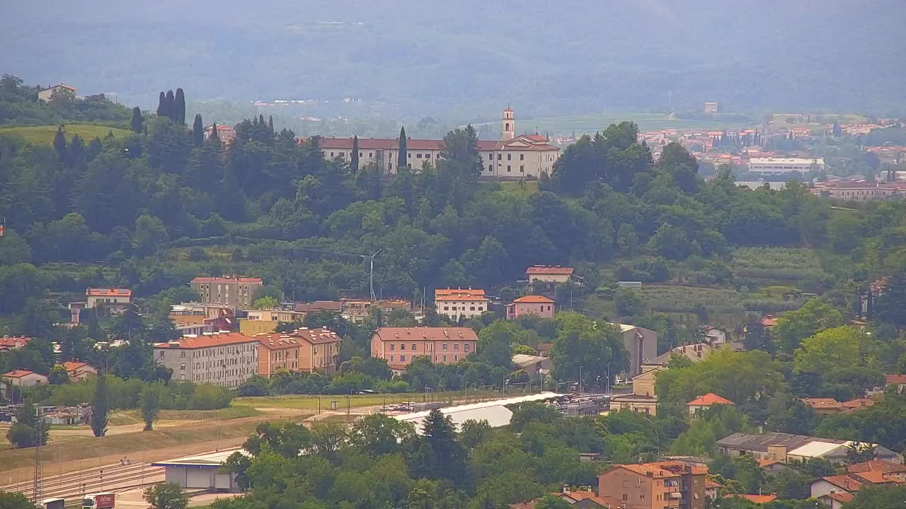 Otkrijte Beskrajnu Web Kameru Nova Gorica i Gorica!