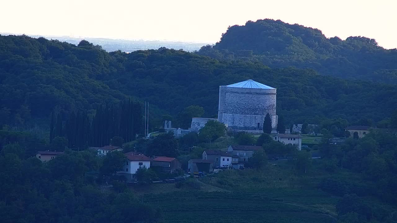 Scopri la Webcam Senza Confini tra Nova Gorica e Gorizia!