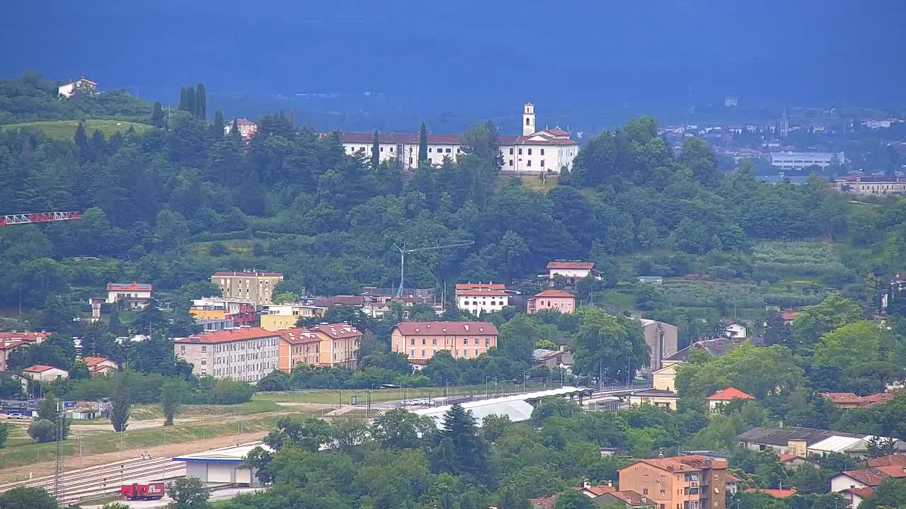 Brezmejna spletna kamera Nova Gorica in Gorica!