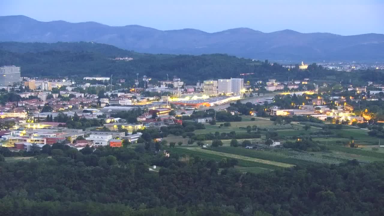 Brezmejna spletna kamera Nova Gorica in Gorica!