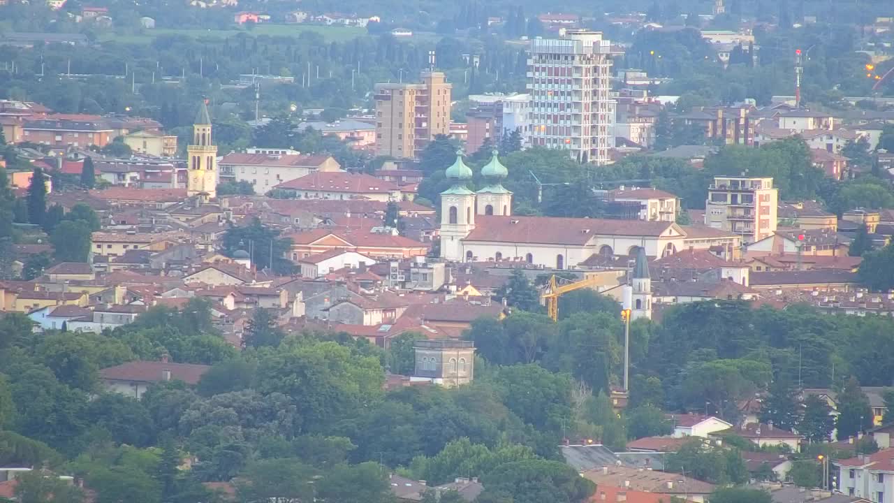 Otkrijte Beskrajnu Web Kameru Nova Gorica i Gorica!
