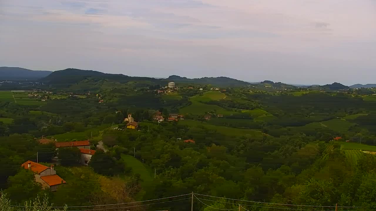 Brezmejna spletna kamera Nova Gorica in Gorica!