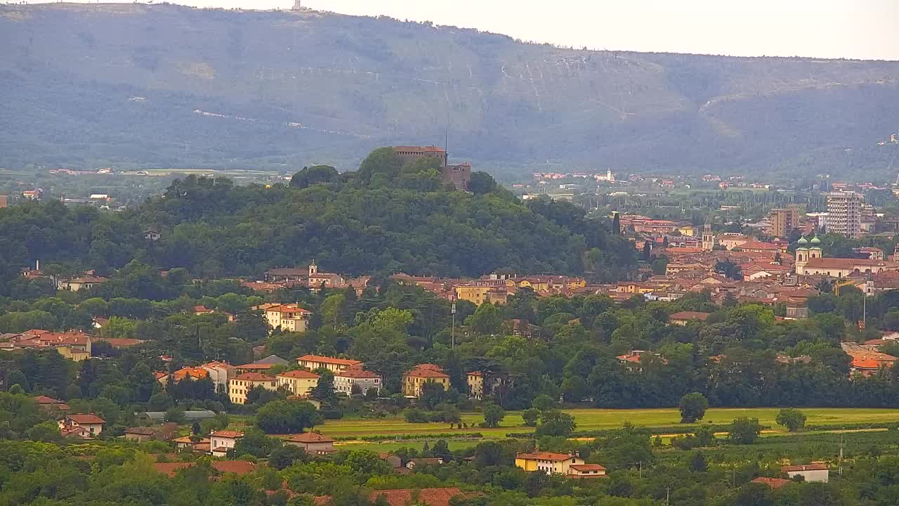 Brezmejna spletna kamera Nova Gorica in Gorica!