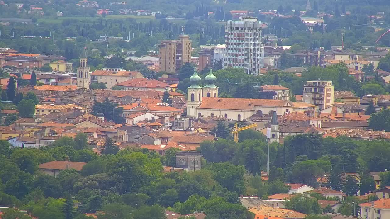 Otkrijte Beskrajnu Web Kameru Nova Gorica i Gorica!