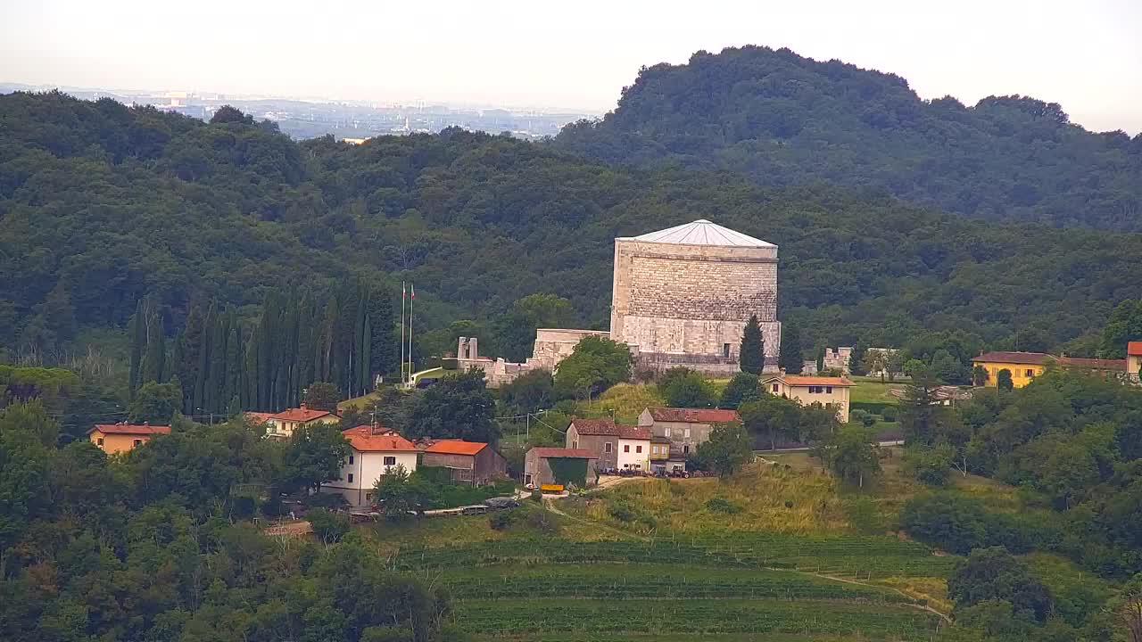 Borderless webcam of Nova Gorica and Gorizia
