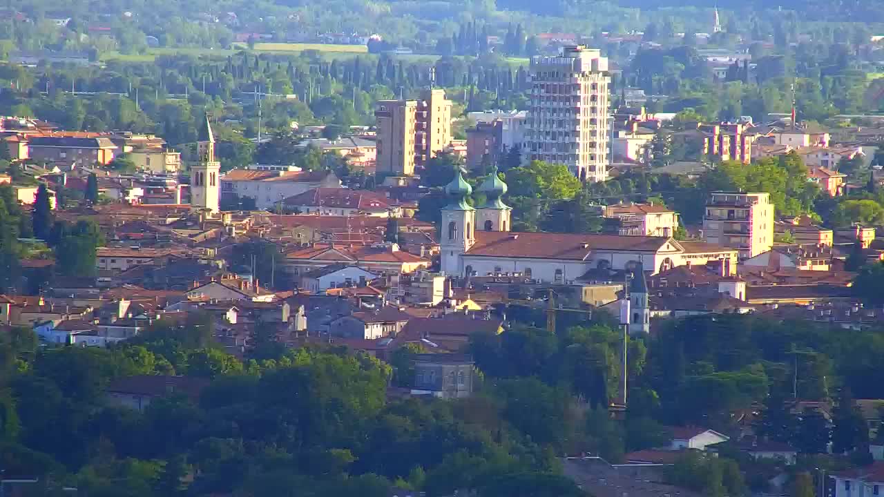 Otkrijte Beskrajnu Web Kameru Nova Gorica i Gorica!