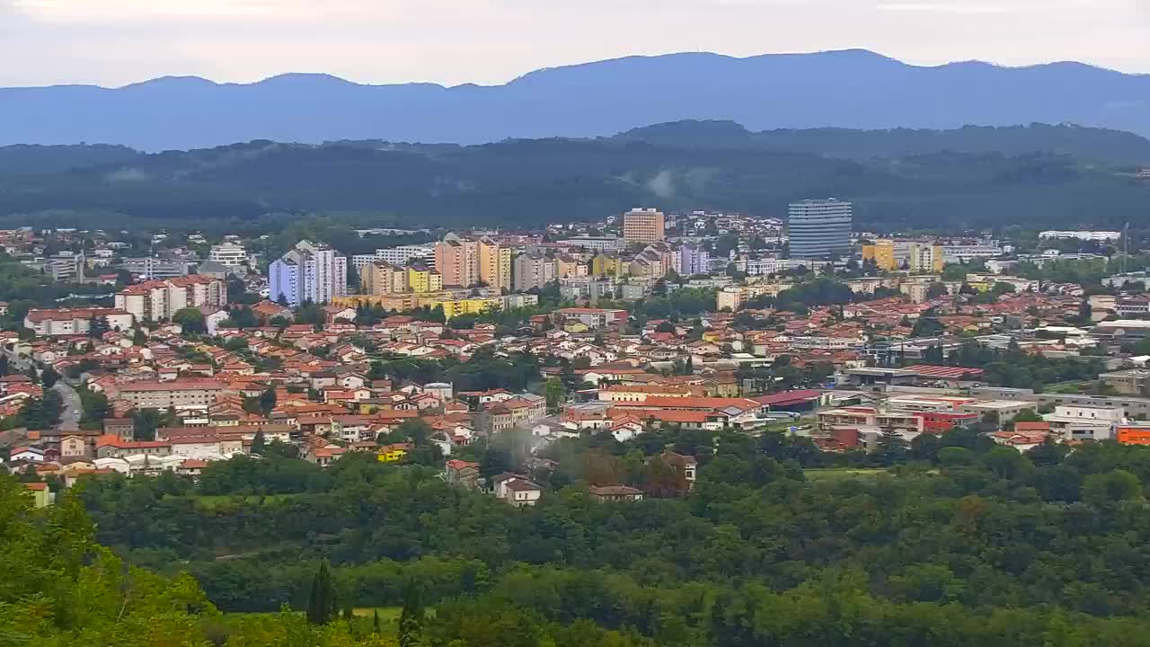 Brezmejna spletna kamera Nova Gorica in Gorica!