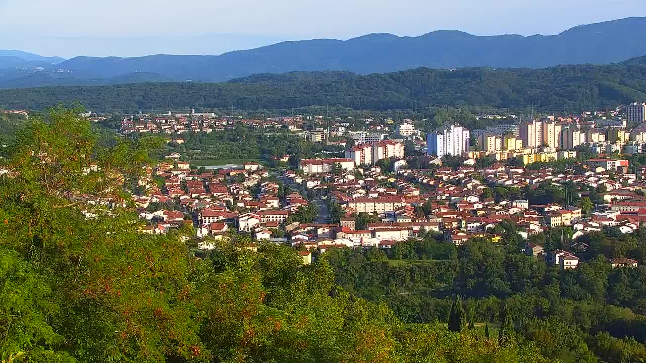Brezmejna spletna kamera Nova Gorica in Gorica!