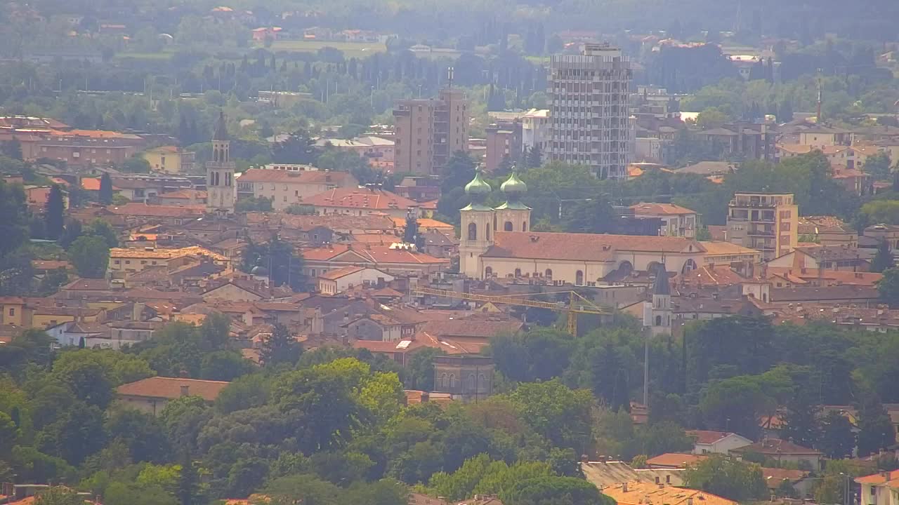 Brezmejna spletna kamera Nova Gorica in Gorica!