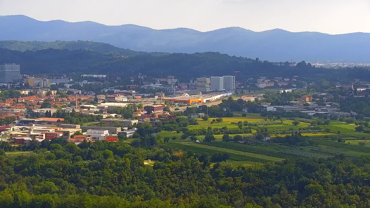 Borderless webcam of Nova Gorica and Gorizia