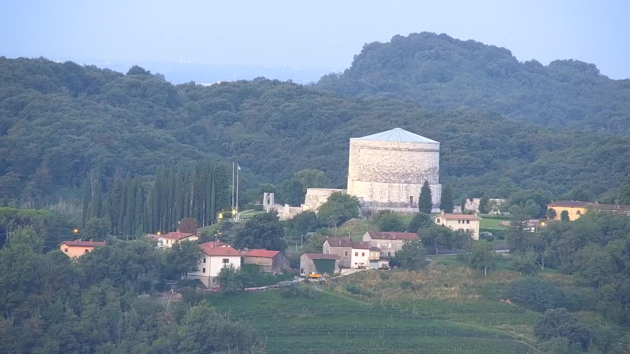 Borderless webcam of Nova Gorica and Gorizia