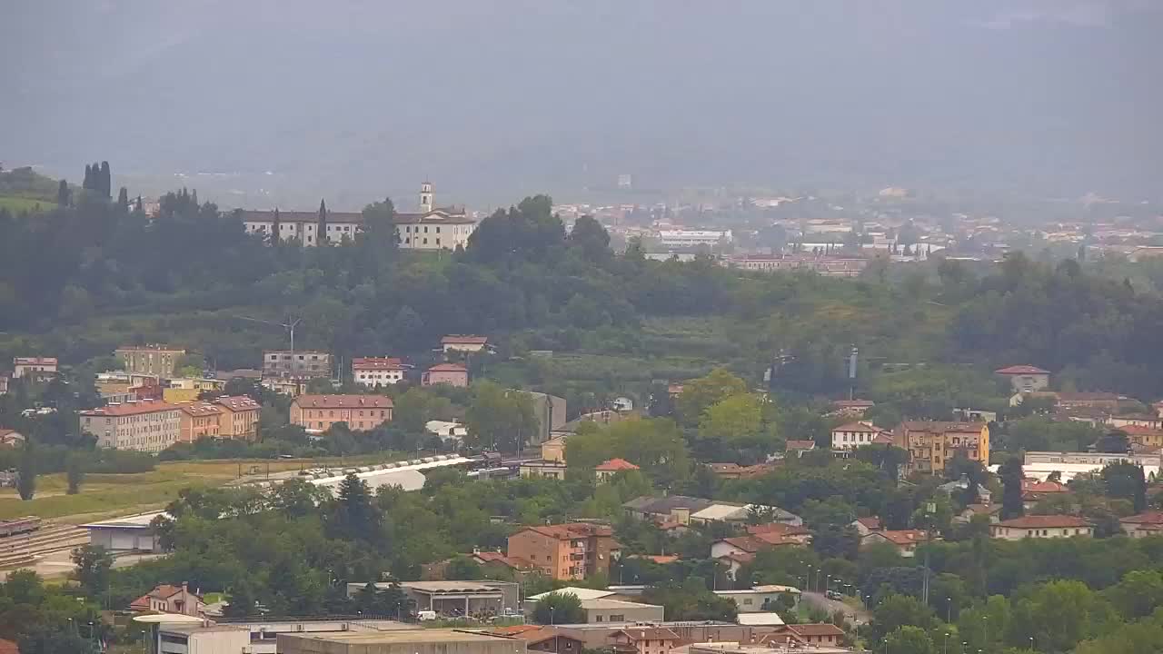 Brezmejna spletna kamera Nova Gorica in Gorica!