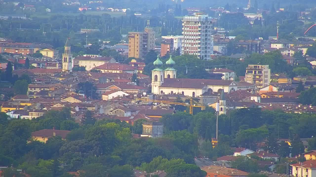 Brezmejna spletna kamera Nova Gorica in Gorica!