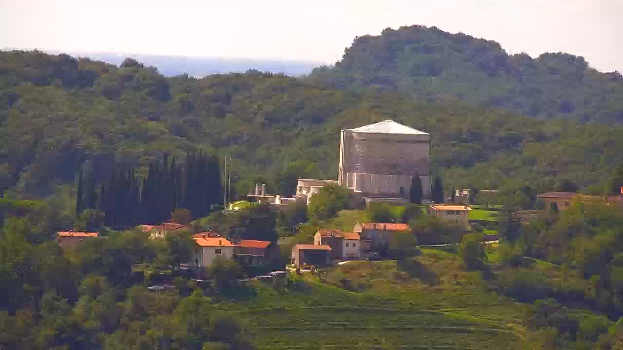 Scopri la Webcam Senza Confini tra Nova Gorica e Gorizia!
