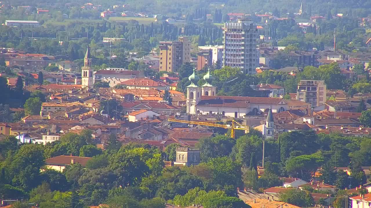 Brezmejna spletna kamera Nova Gorica in Gorica!