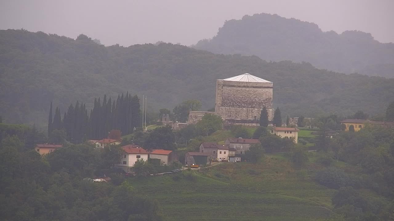 Brezmejna spletna kamera Nova Gorica in Gorica!